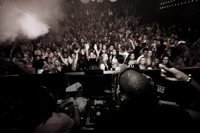1, 2 or 3-7 Days Nightclubs & Best Nightlife in Amsterdam Ticket - Smart casual, 18+ entry, and avoiding door disappointment