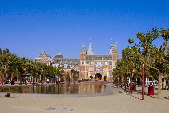 1,5 hours Amsterdam Rickshaw Tour - The Canal Route: UNESCO Ring, Bridges, and a Jordaan-Style Feel