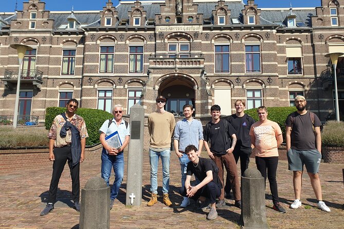 2,5 hour Battle of Arnhem Tour with Private Guide - How guides use photos and maps to make tactics understandable