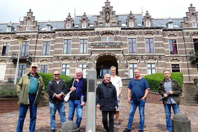 2,5 hour Battle of Arnhem Tour with Private Guide - Finishing at John Frostbrug, where the story clicks