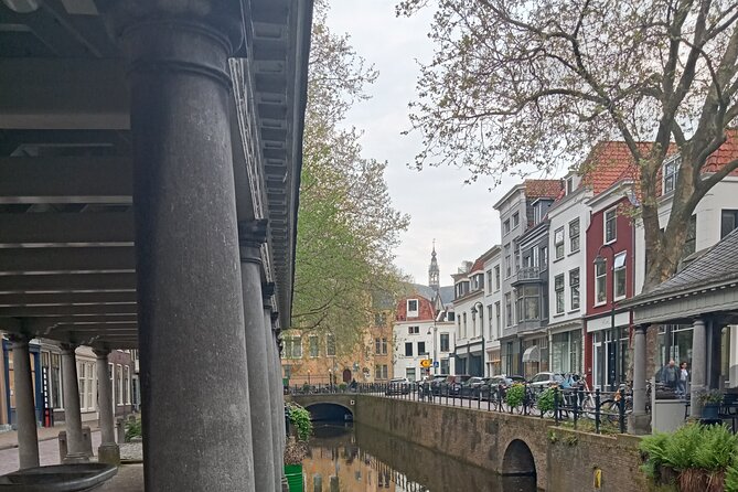 2-Hour Walking Tour in Gouda All inclusive - The all inclusive value: coffee, tea, and a Goudse stroopwaffle