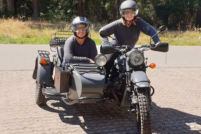 3 Hours itinerary between Amsterdam & Utrecht: The Heart Of Holland In A Sidecar - Stop at Lage-Vuursche: protected views and a 1650 church