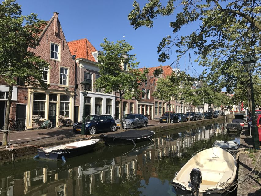 Alkmaar: Small Group City Walking Tour <em>English</em> – Key things you will notice on this Alkmaar walk’ /></p>
<ul>
<li><strong>A 3 to 4 km loop on foot</strong> that fits in 2 hours, ideal for a first visit</li>
<li><strong>Monuments with context</strong>, including Grote Sint Laurenskerk, Stadhuis, and Waag</li>
<li><strong>The 1573 Spanish defeat story</strong>, told in a way that explains why locals remember it</li>
<li><strong>Canals, old city walls, and the greener side of Alkmaar</strong> for variety in scenery</li>
<li><strong>A photo stop at Molen van Piet</strong> for classic Dutch angles</li>
<li><strong>Small group size (up to 10)</strong> for more questions and a friendlier pace</li>
</ul>
<div class="twil" style="margin: 20px 0; padding: 15px 0;"><p>Prefer to see it on foot? More Alkmaar walks</p><ul style="margin: 10px 0; padding-left: 0; list-style: none;"><li style="margin: 6px 0; line-height: 1.4;"><a href="https://netherlandsinsider.com/small-group-alkmaar-city-walking-tour-english/">Small Group Alkmaar City Walking Tour *English*</a><span style="margin-left: 8px; font-size: 0.82em; color: #555; white-space: nowrap;"><span style="color: #e1701a;">★</span> 5.0 &middot; 27 reviews</span></li></ul></div><h2 id="why-alkmaars-medieval-center-works-so-well-in-a-short-tour">Why Alkmaar’s medieval center works so well in a short tour</h2>
<p><img width="640" height="640" decoding="async" src=