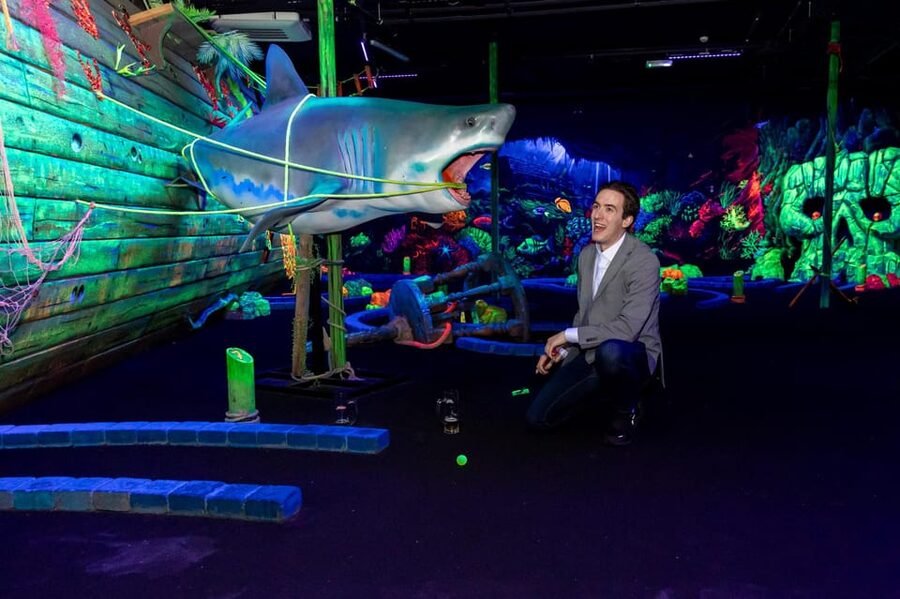 Aloha Amsterdam: 12-Hole Glow-in-the-Dark Mini-Golf - Who This Works For (and Who Should Skip It)