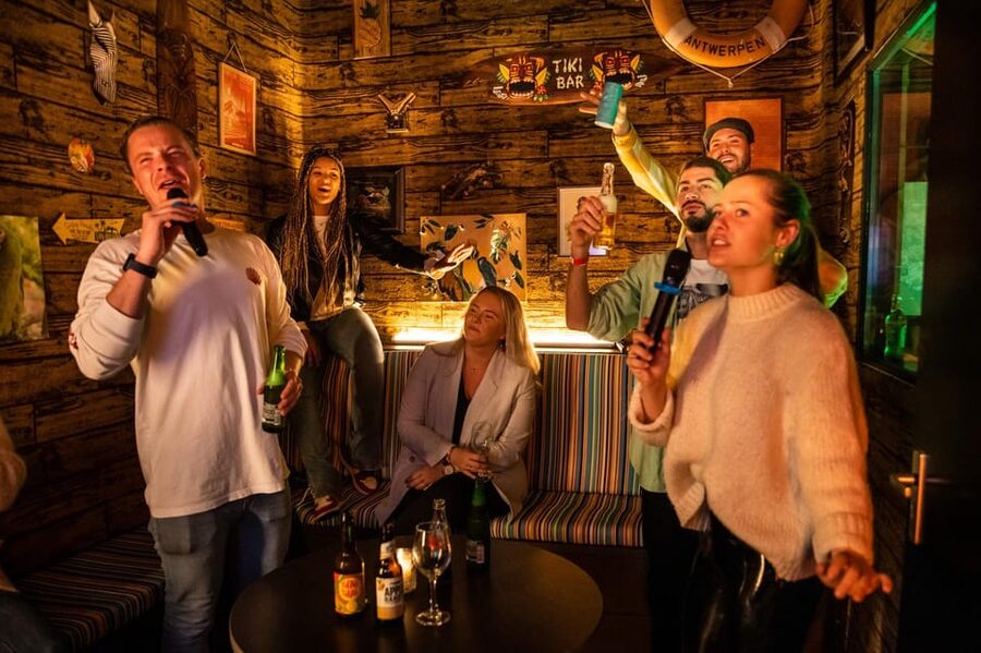 Aloha Amsterdam: Private Karaoke Booth with 20.000 Songs - Private Aloha Karaoke Booth, 20,000 Songs, and a Hawaii Theme in Amsterdam