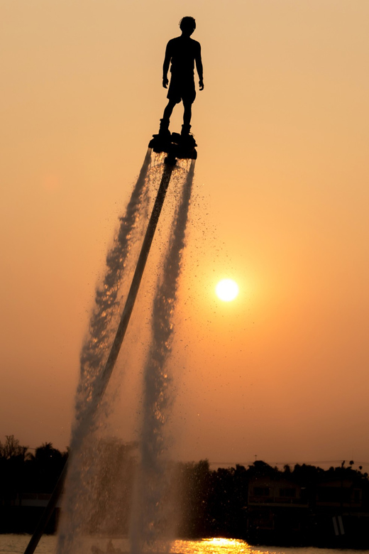 Alphen aan den Rijn: 15-Minute Flyboard Experience - Quick Hits Before You Go FlyboardWorld in Alphen aan den Rijn