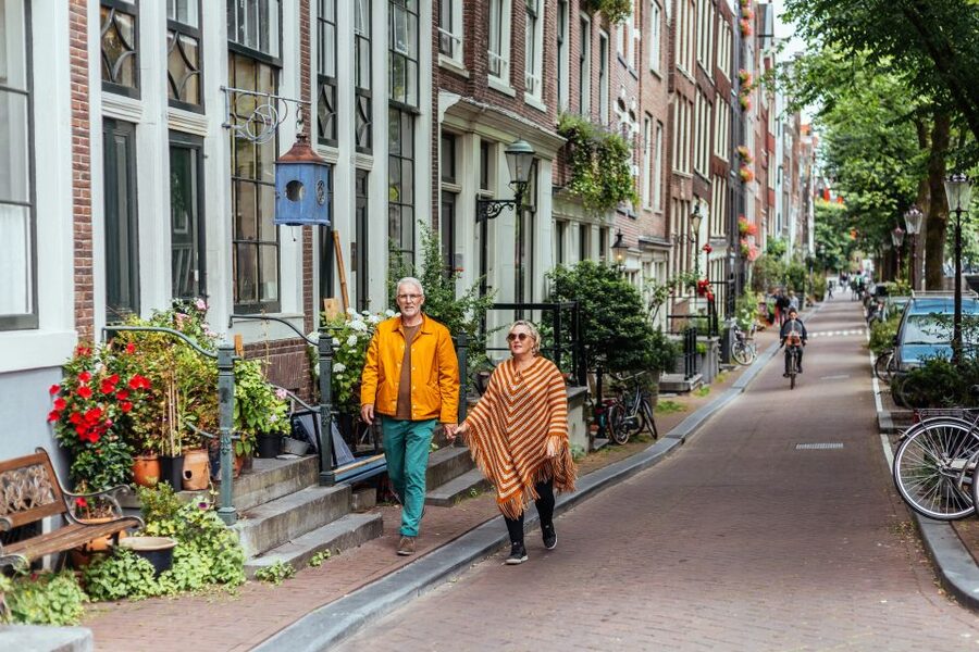Amsterdam: 1.5-Hour Private Kick-Start Tour with a Local - Starting at NH Collection Amsterdam Barbizon Palace, You Get a Real Head Start