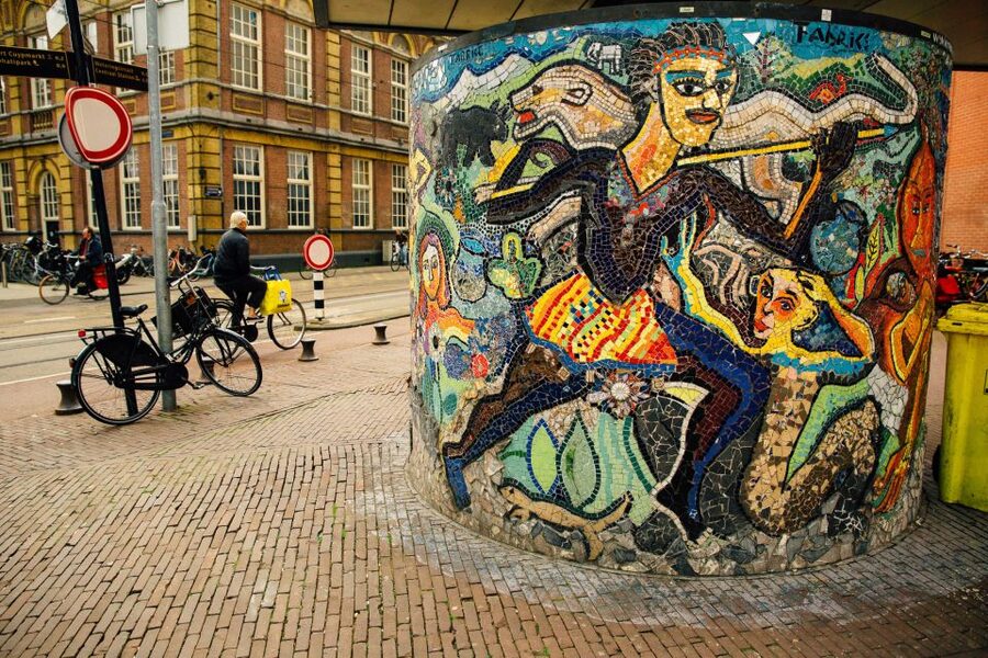 Amsterdam: 1.5-Hour Private Kick-Start Tour with a Local - English Live Guide in a Private Group: Easy to Ask, Easy to Follow