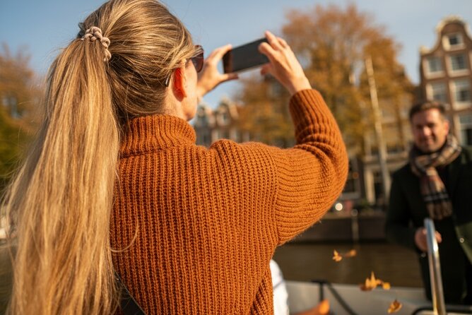 Amsterdam 1-Hour Canal Cruise With Live Guide - Price and value: is $26.59 a good deal?