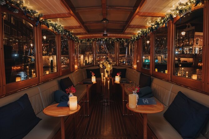 Amsterdam: 2-Hour Canal Cruise incl. Drinks & Dutch Snacks - Snacks, drinks, and blankets: the part that makes 2 hours feel worth it