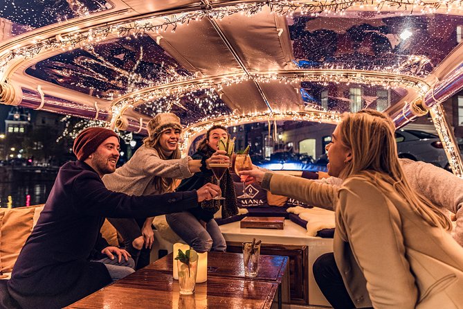 Amsterdam 2-Hour Evening Cruise With Live Guide and Bar - From Singel 359 onto the water: how the experience feels