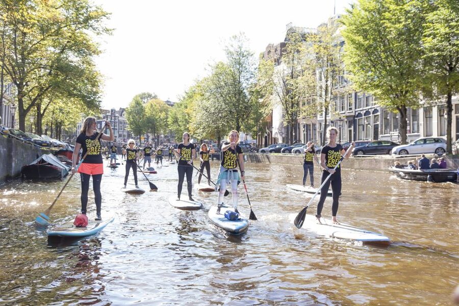 Amsterdam: 2-Hour Stand Up Paddle Board Tour - The bridge-and-landmark moments you should look for