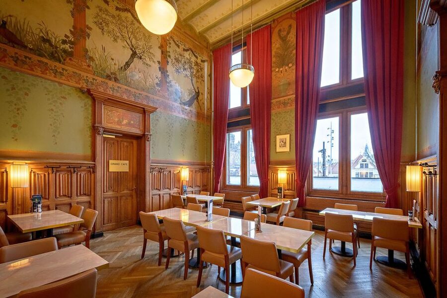 Amsterdam: 3-Course Meal in Historic 1st Class Waiting Rooms - Price and value: when $61 can feel like a win