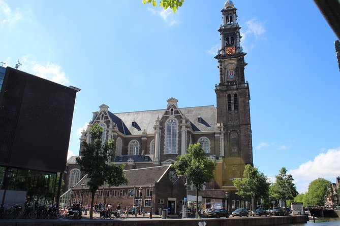 Amsterdam 3 hrs Bike Tour – live guide En/Fr/De/Nl/Sp - Stop 1: The Jordaan, canals, markets, and major names