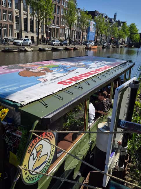 Amsterdam: 420 Smoke-Friendly Boat Tour - The canal cruise route: what you see, and what you will not