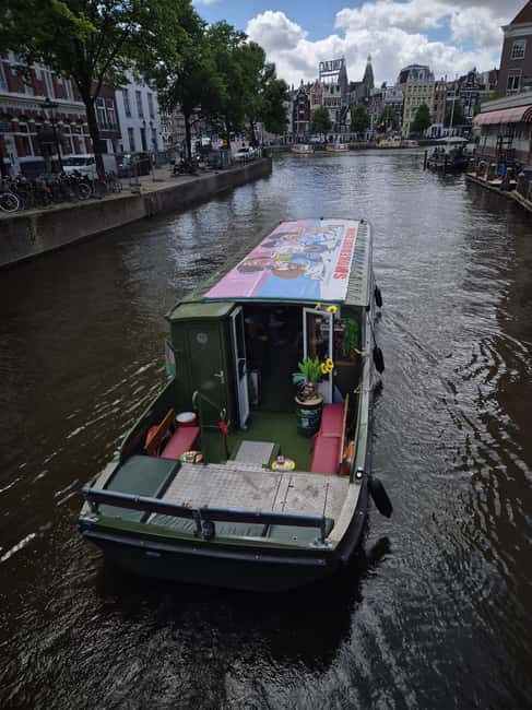 Amsterdam: 420 Smoke-Friendly Boat Tour - Price and value: why $28 can make sense