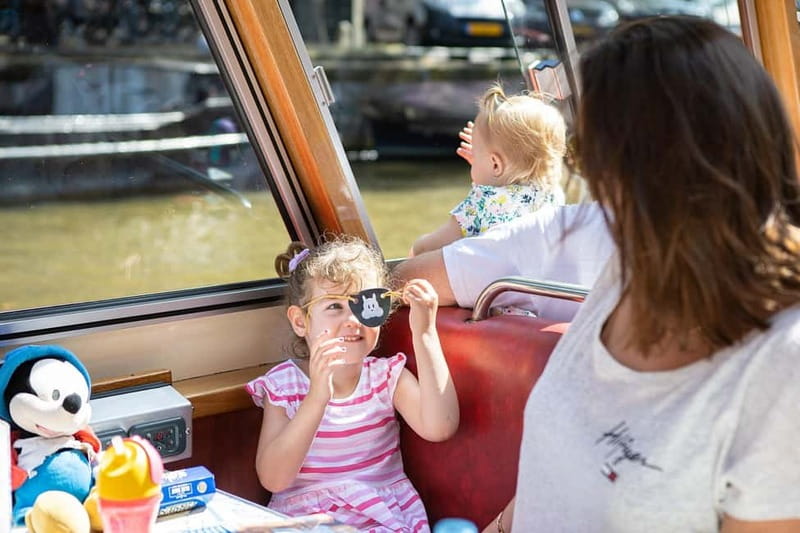 Amsterdam: 75 Minute City Canal Cruise with Audio Guide - Audio guide in 19 languages: useful, but you should help it work