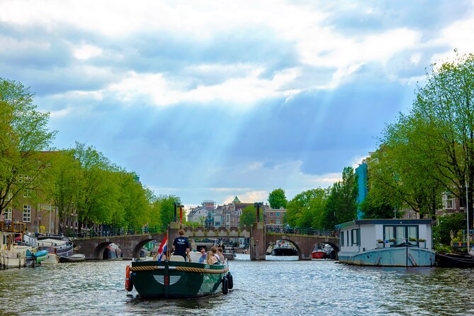 Amsterdam: 90 min Kings Day Boat Party with Unlimited Drinks - Key highlights worth clocking before you go