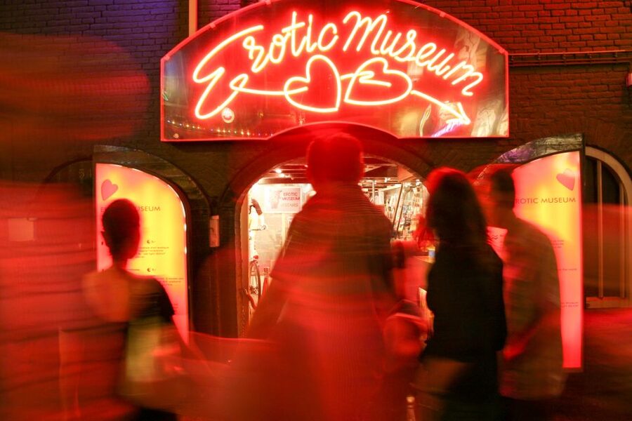 Amsterdam: After Dark Red Light District Tour - Price and value: what you’re paying for at $57