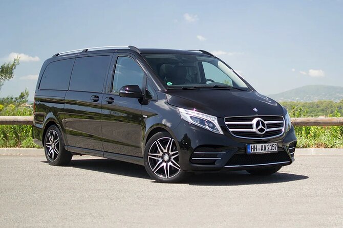 Amsterdam Airport Private Arrival Transfer by Luxury Van - When Flights Are Late: The Communication That Saves Your Nerves