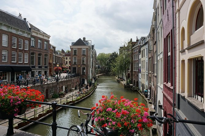 Amsterdam Airport Schiphol & Amsterdam City to Utrecht - Why a Schiphol to Utrecht limo can be great value