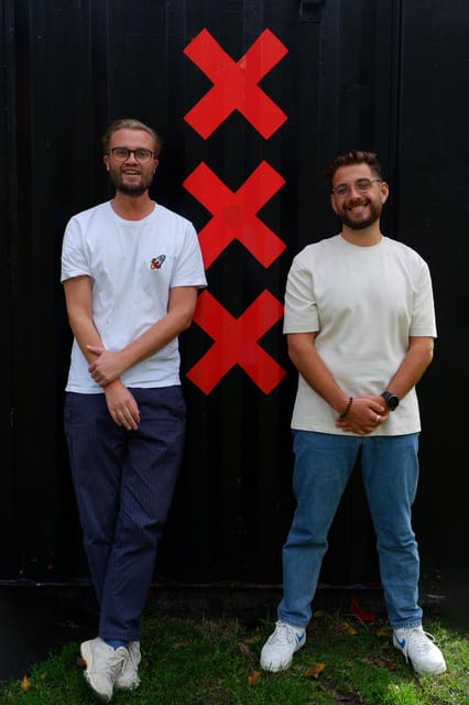 Amsterdam All Inclusive Guided Walking Craft Beer Tour - Gideon or Robbie: what the guide brings to the beer