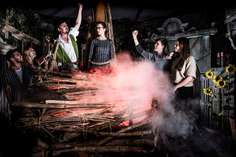 Amsterdam: Amsterdam Dungeon Entrance Ticket - Interactive shows with live actors, including crowd participation