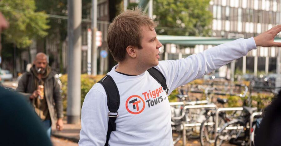 Amsterdam: Anne Frank and Jewish Quarter Tour - Anne Frank context, without Anne Frank House tickets