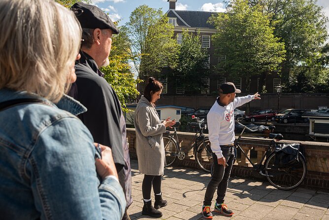 Amsterdam: Anne Frank and World War II Walking Tour (TOP RATED) - Stop 3: Verzetsmuseum Amsterdam, and why resistance matters