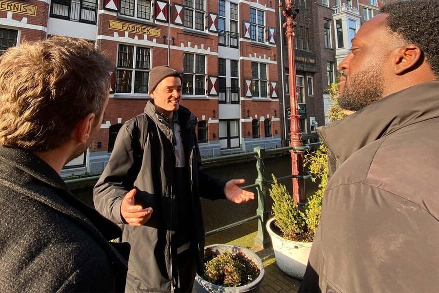 Amsterdam: Anne Frank Guided Small Group Walking Tour - Meeting at Beursplein 5, then Walking Into the Story