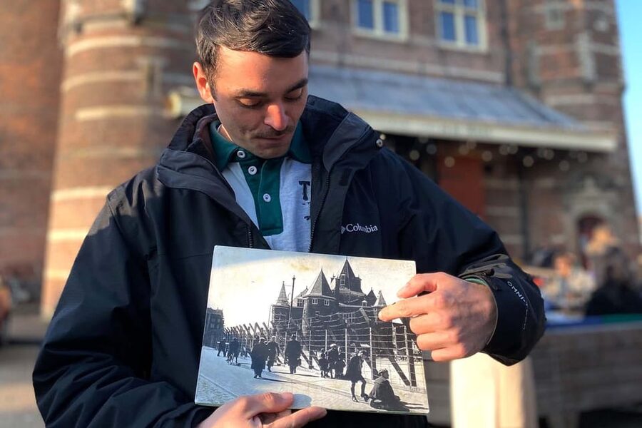 Amsterdam: Anne Frank Guided Small Group Walking Tour - Nieuwezijds Voorburgwal 120: Old Streets, New Rules