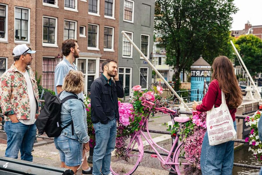 Amsterdam: Anne Frank Walking Tour - Guided in EN/DE/IT/ES - Who should book this Anne Frank Jewish Quarter walk, and who might prefer something else