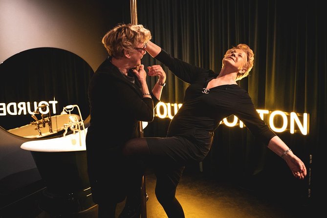 Amsterdam: Behind the Scenes Strip Club Tour with Ex-Sex Worker - The Q and A: asking about legal prostitution without the awkwardness