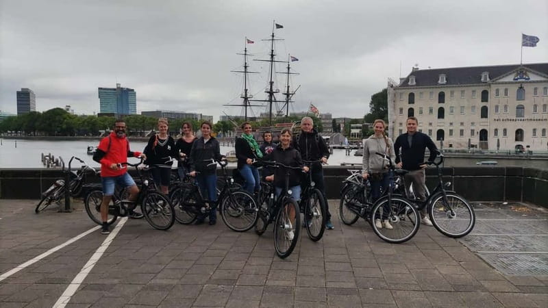 Amsterdam bike tour with a French-speaking guide local! - Who should book this tour