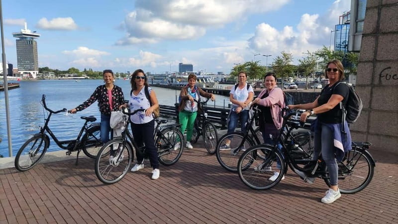 Amsterdam bike tour with a French-speaking guide local! - Bikes, braking style, and getting comfortable quickly