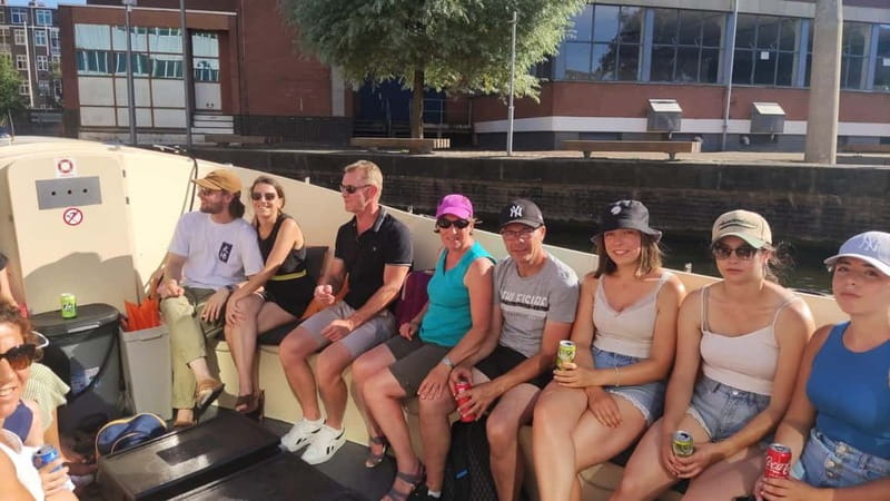 Amsterdam bike tour with a French-speaking guide local! - Timing and pacing: 2.5 hours that stays doable