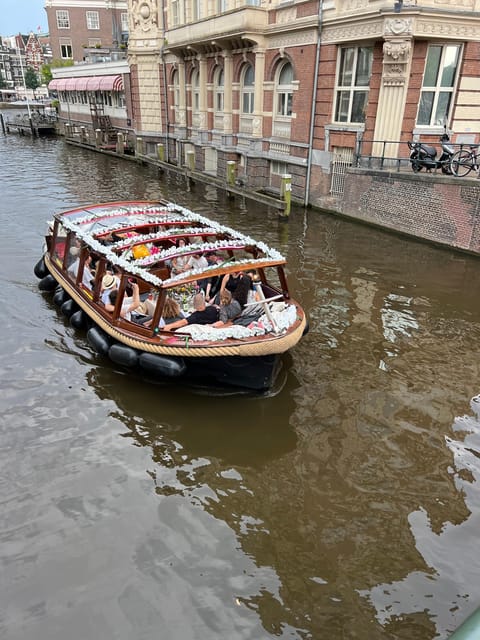 Amsterdam: Boat Tour with Optional Unlimited Drinks - Should You Book This Amsterdam Tour?