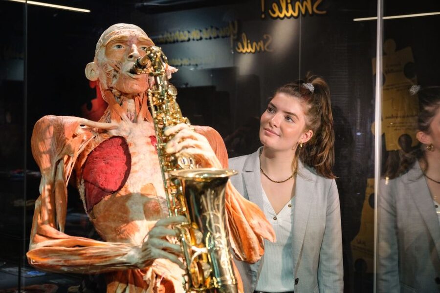 Amsterdam: Body Worlds Exhibition and Canal Cruise - The Happiness Project story, and why the science angle feels different