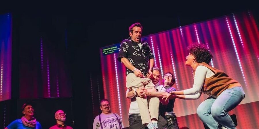 Amsterdam: ‘Boom Chicago’ English Comedy Show - Pre-Show Drinks, Table Seating, and How the Timing Feels