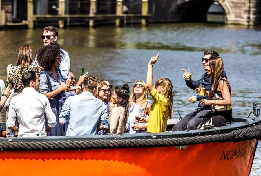 Amsterdam: Canal Belt Private Beer Boat Tour - Quick highlights on Amsterdam’s Canal Belt