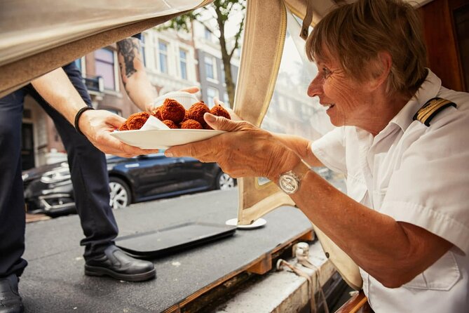 Amsterdam Canal Cruise and local Food Tour - Noordermarkt meeting point and how the 4 hours run