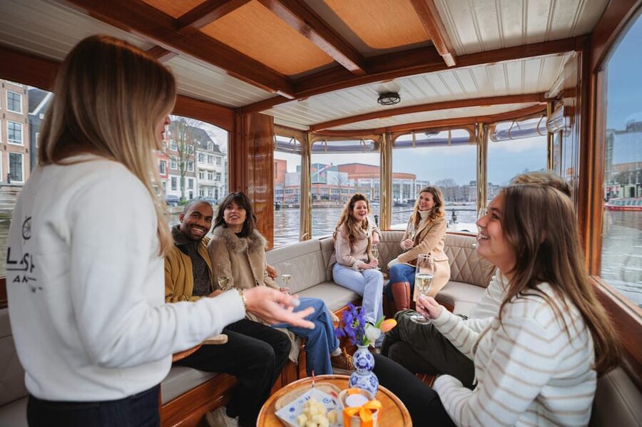 Amsterdam: Canal Cruise with Bubbles & Bites - Key highlights worth knowing