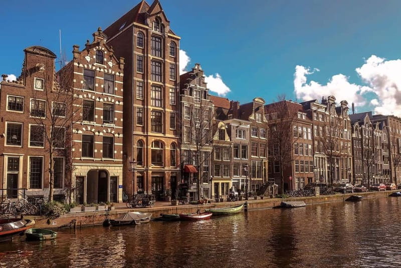 Amsterdam canal cruise with culinary burger or cheese & wine - Key things to know before you go