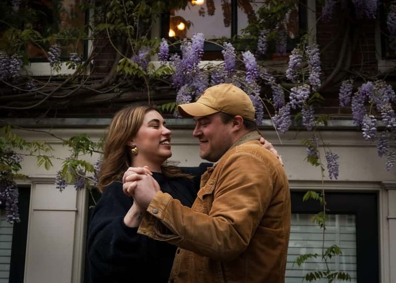 Amsterdam Canals Photoshoot: Private Solo, Family or Couples - Posing Help That Helps You Relax