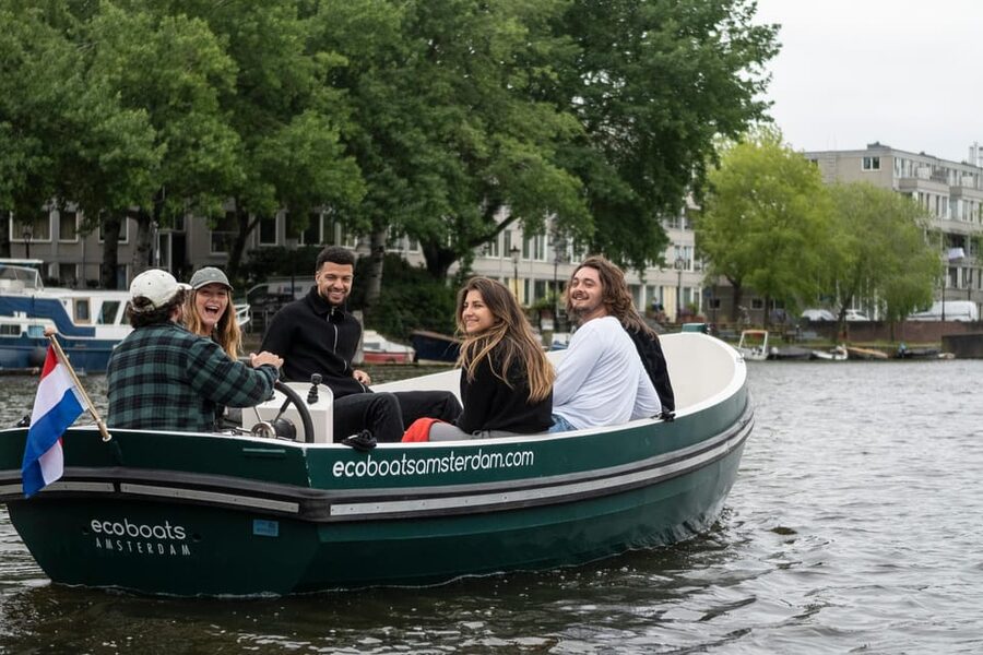 Amsterdam: Captain For a Day 2-Hour Boat Rental - Food, Drinks, Pets, and Little Comforts That Matter