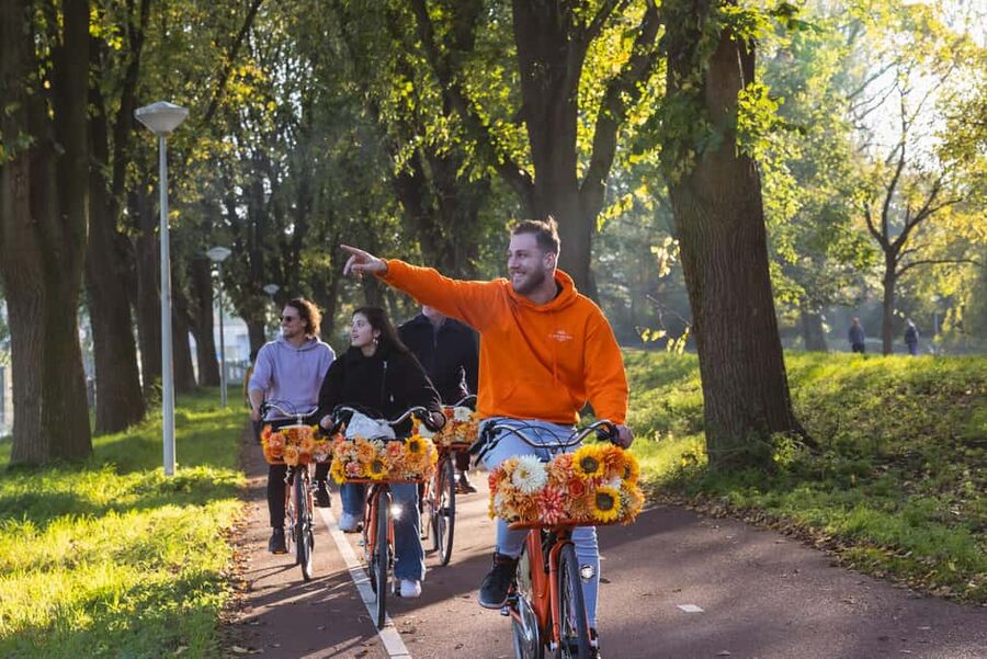 Amsterdam: Cheese, Windmill & Countryside Bike Tour - Canals, meadows, and polder cycling that feels smooth and scenic