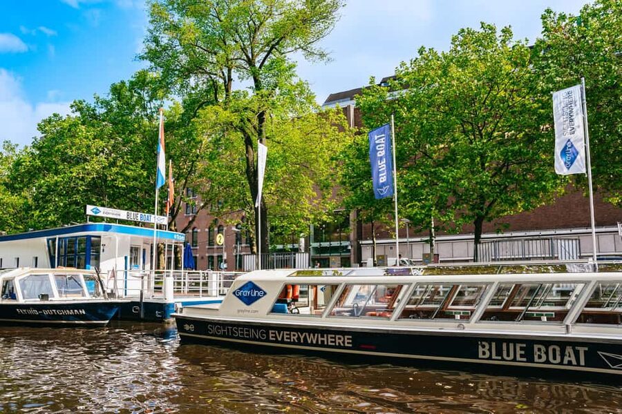 Amsterdam: City Canal Cruise and Rijksmuseum - Snack box upgrade: mid-cruise fuel that actually fits the vibe