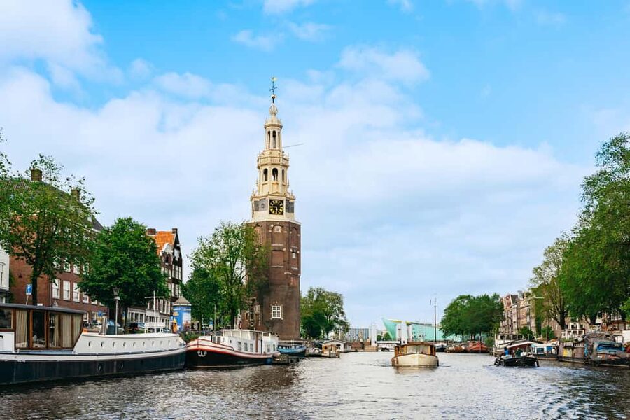 Amsterdam: City Canal Cruise and Rijksmuseum - Guides, audio, and what makes the experience feel well run