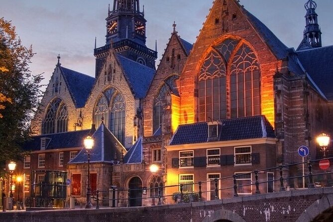 Amsterdam City Center, Red Light District and Coffee Shops Tour - Ons’ Lieve Heer op Solder: the secret church moment