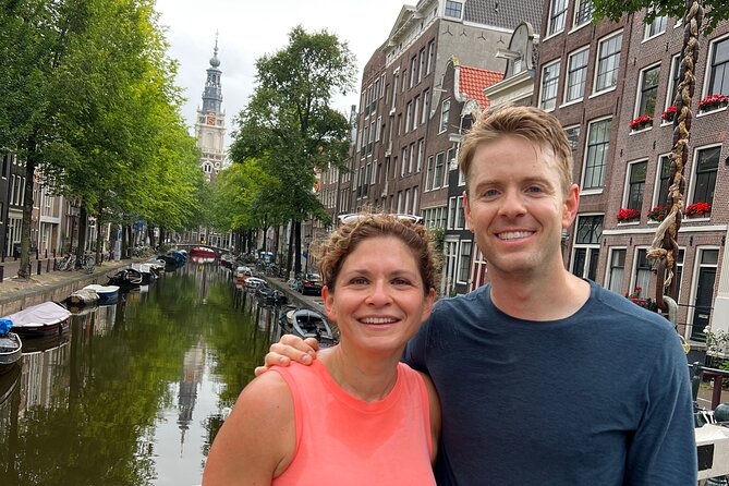 Amsterdam city center run tour - Leidseplein and Dam Square: mixing squares, crowds, and photo timing